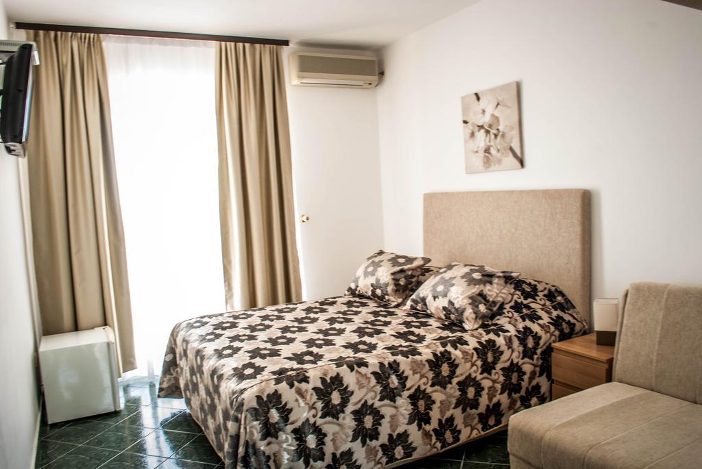 Apartments & Rooms Elite Dobra Voda Quarto foto